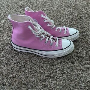 Amber Pink vintage canvas high top converse